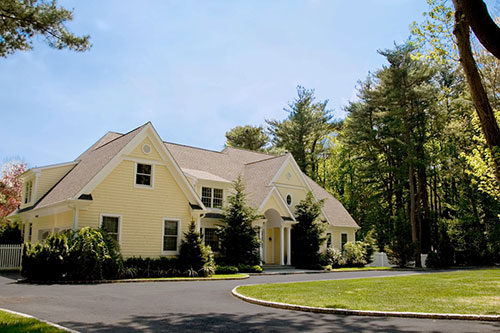 Traditional Clapboard Home Design Old Westbury