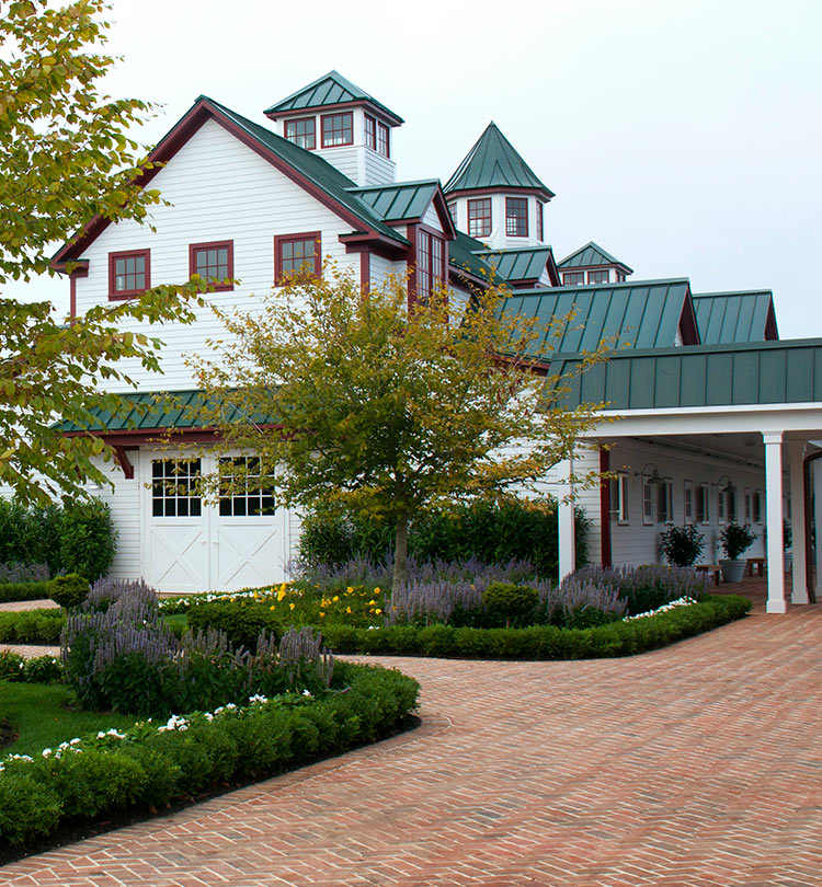 East End LI Exterior Courtyard Architecture